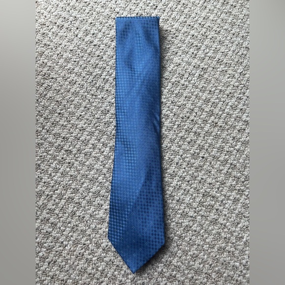 Calvin Klein Textured Blue Tie - Picture 1 of 3